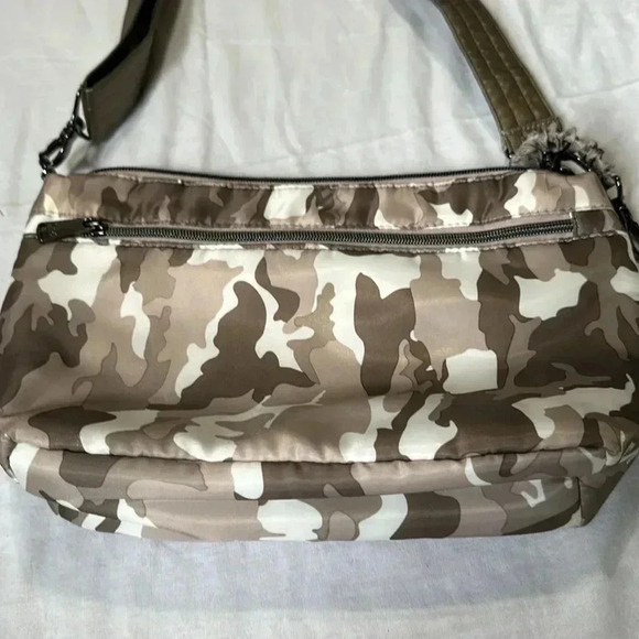 Lug  Flare Crossbody Beige Camouflage Shoulder Purse - Picture 6 of 8